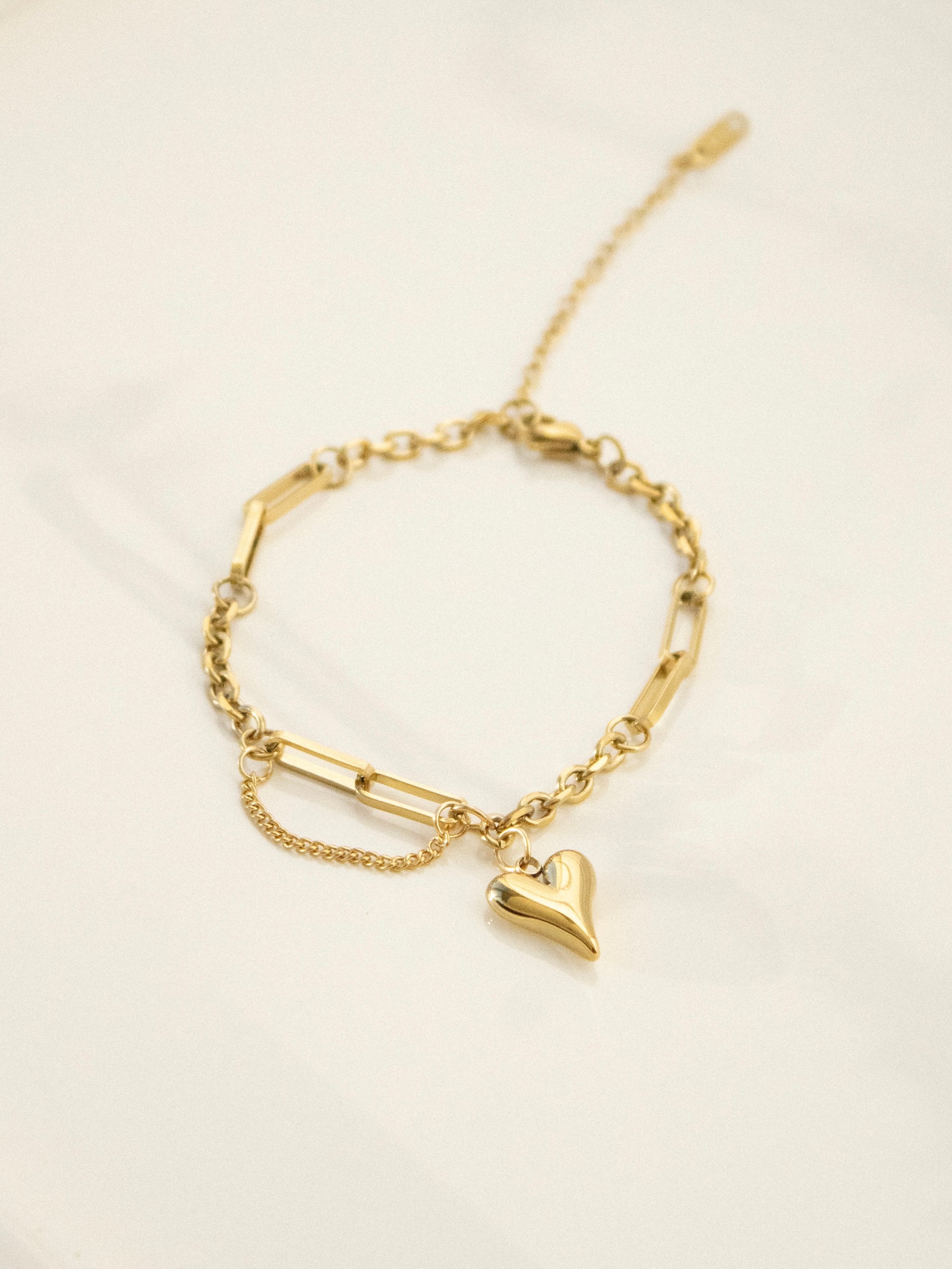Pulsera con Charm de Corazon