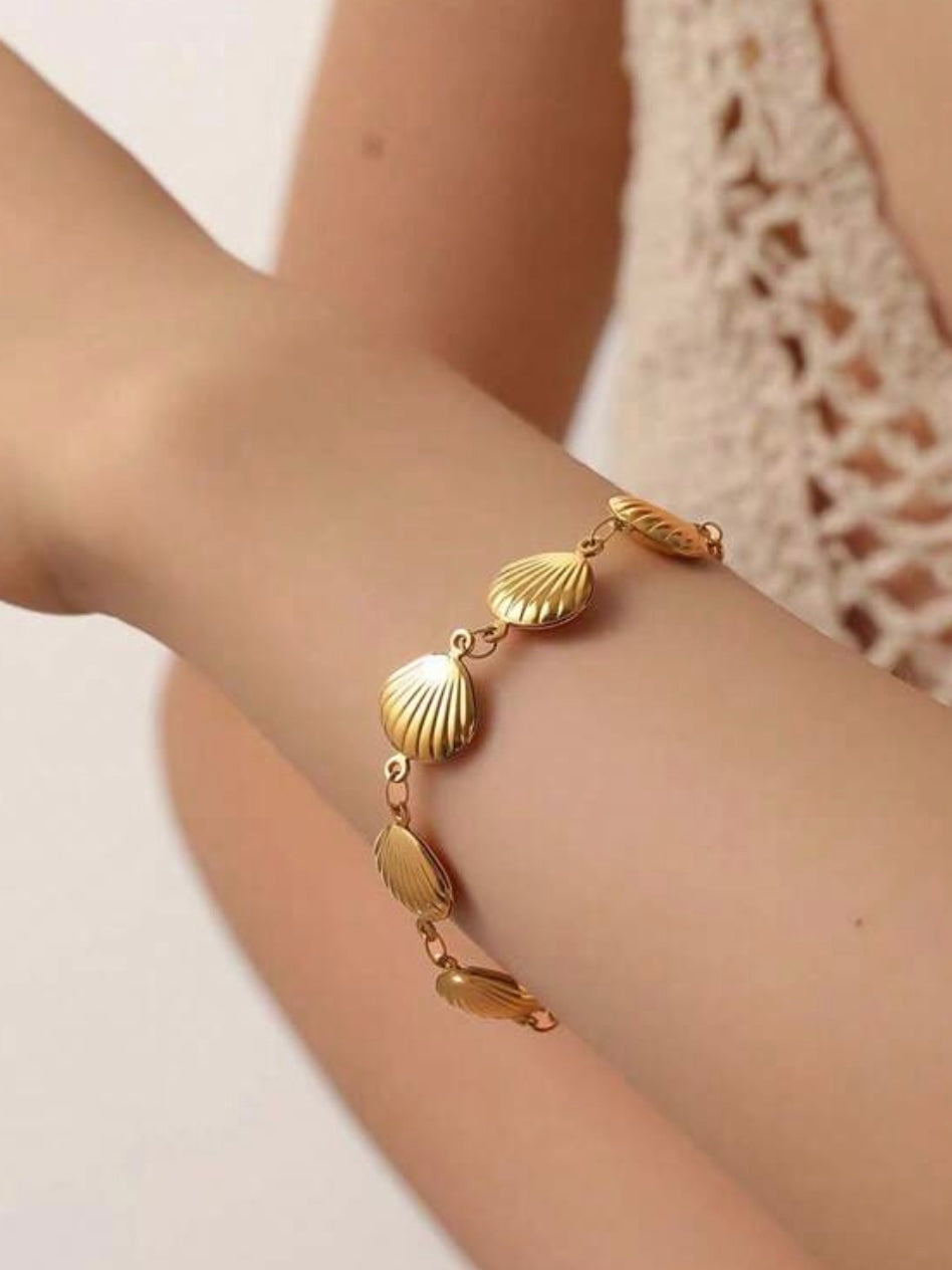 Clam Bracelet