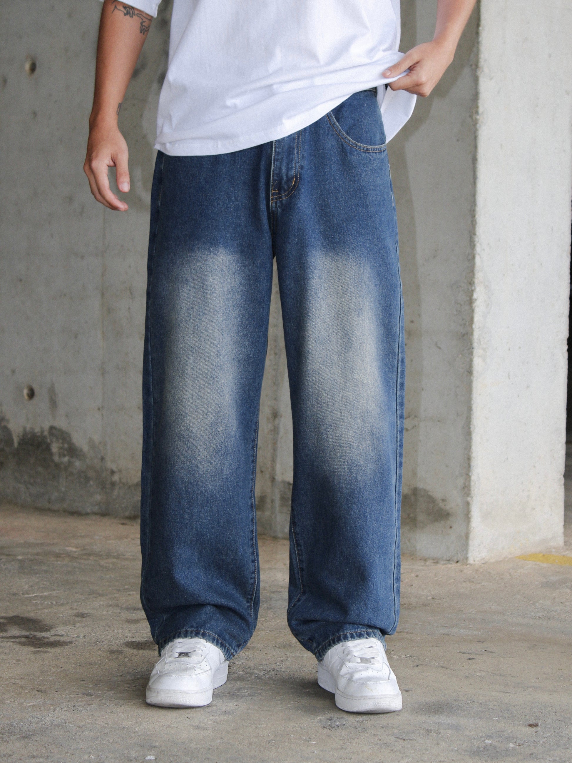 Dirty Straight Jean