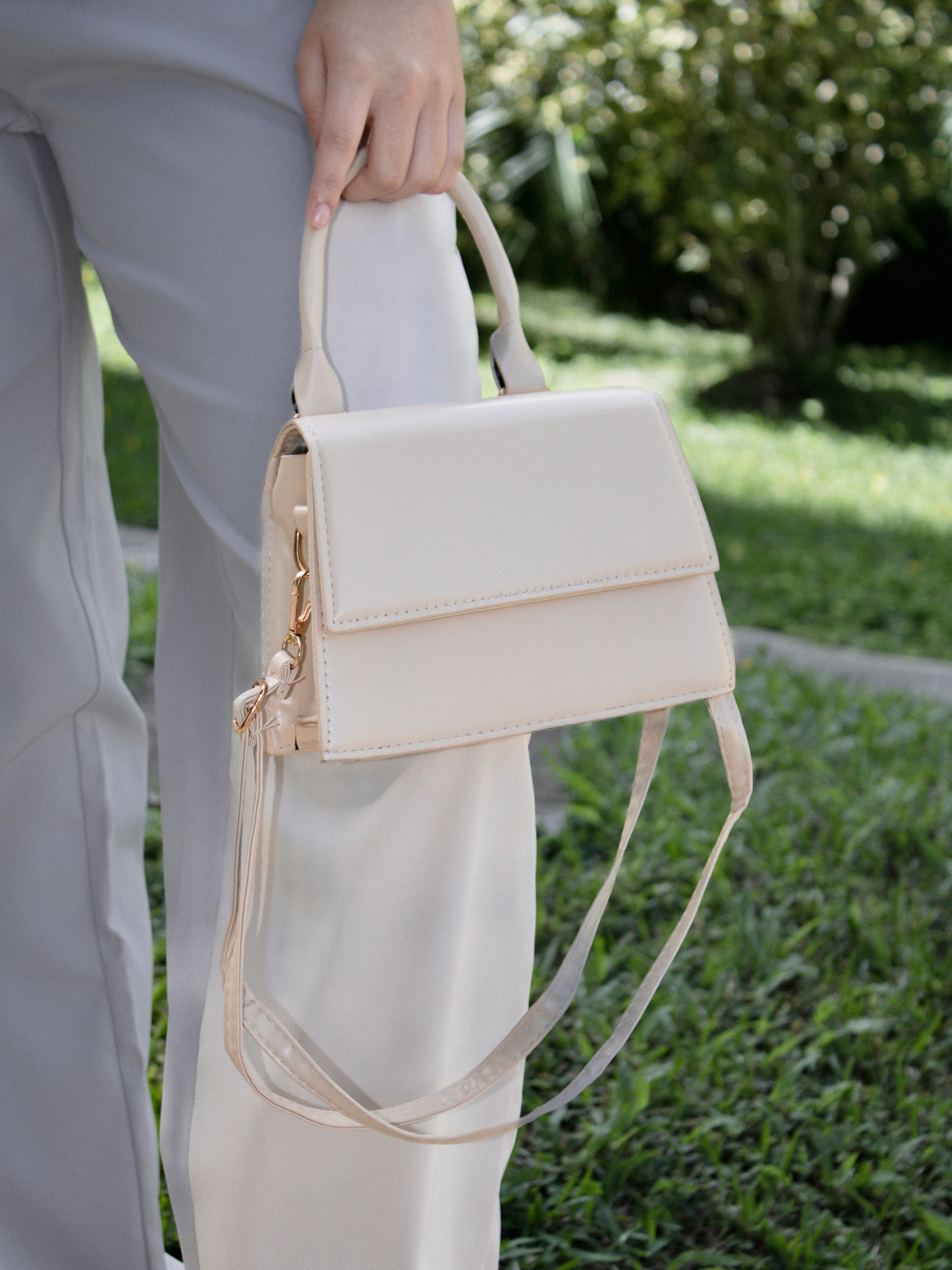 Beige Bandolera Bag
