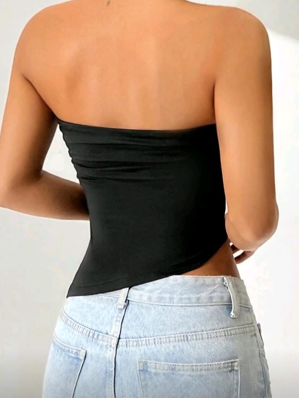Black Straple Asymmetrical Top   Cod.T78