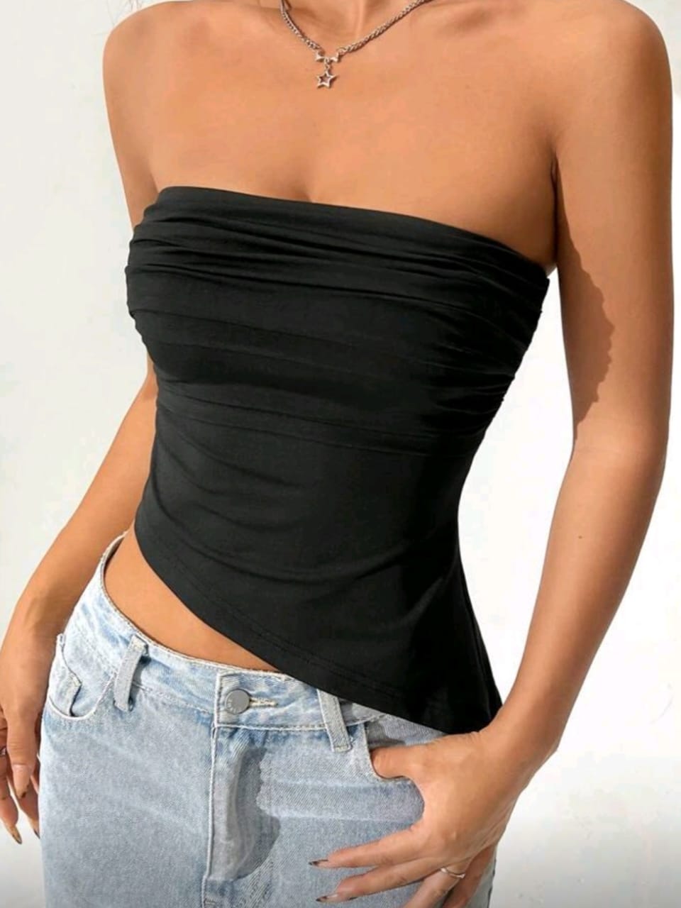 Black Straple Asymmetrical Top   Cod.T78