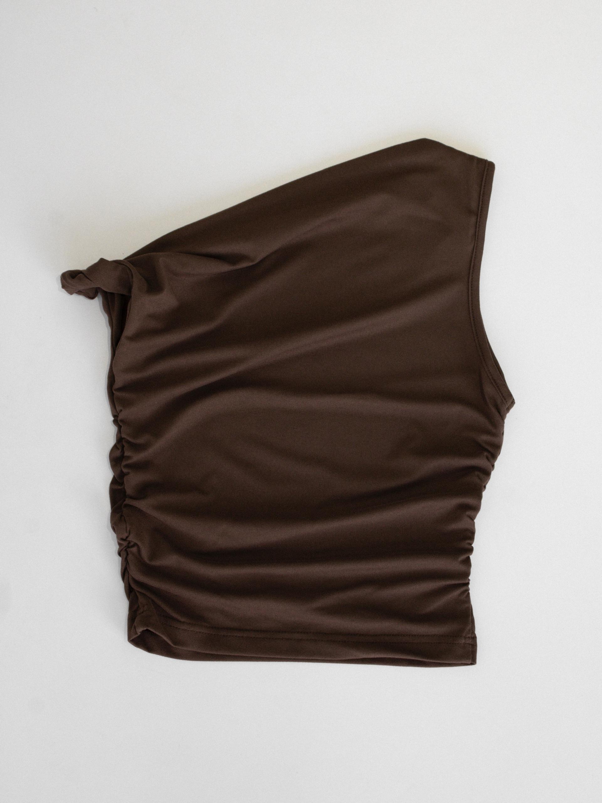 Brown Asymmetrical Off-Shoulder Top Cod.T96